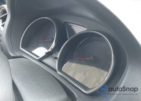 2015 Nissan Versa Note S Plus z USA, uszkodzony, nr VIN 3N1CE2CP6FL444629